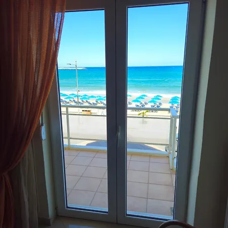 Fantasea Sea View *